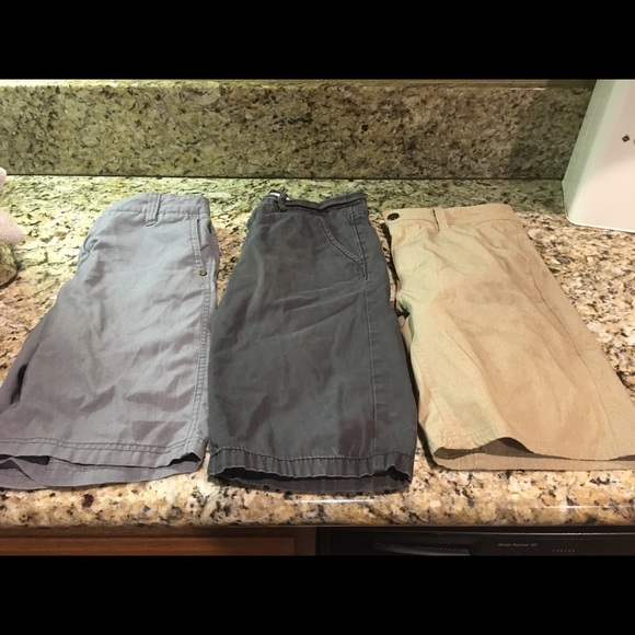 Bundle of 6 youth shorts - Picture 2 of 3